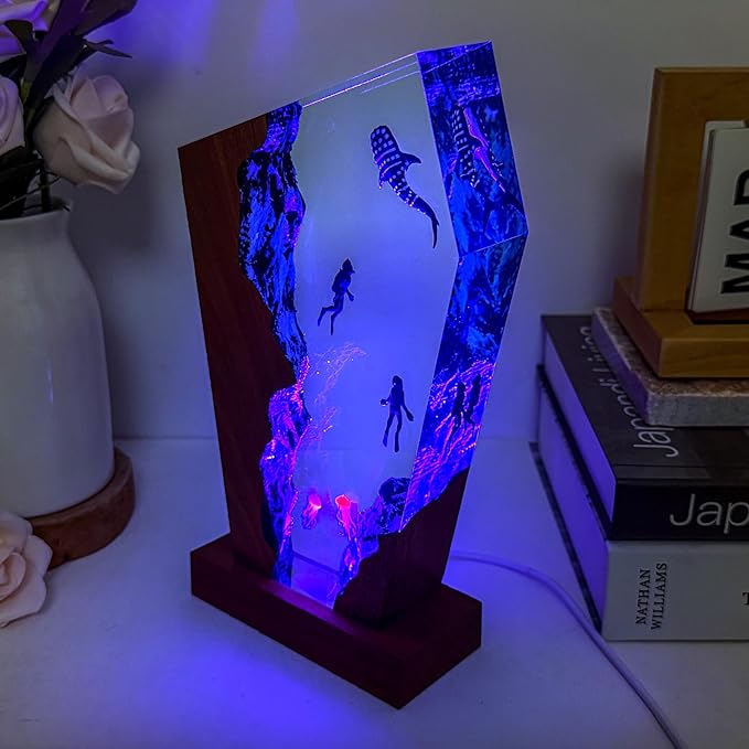 Whale Shark Ocean Resin Lamp, Handmade Resin Night Light with USB Port, Multi-Color LED Light, Ideal Home Bedroom Decor, Whale Shark Gifts for Birthday Holiday, Unique Scuba Diving Gifts (8"x5")