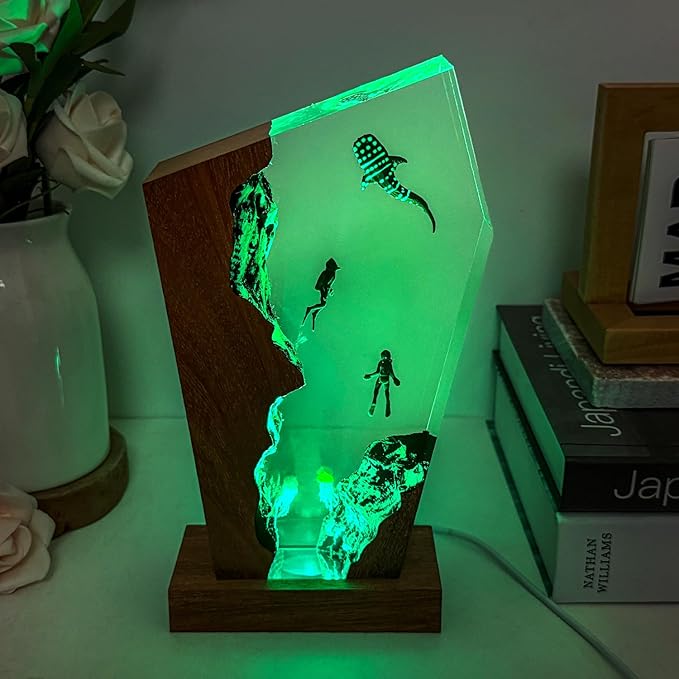 Whale Shark Ocean Resin Lamp, Handmade Resin Night Light with USB Port, Multi-Color LED Light, Ideal Home Bedroom Decor, Whale Shark Gifts for Birthday Holiday, Unique Scuba Diving Gifts (8"x5")