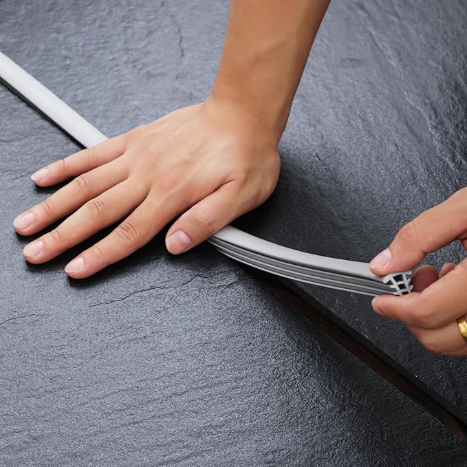 Flexible EPDM Rubber Strip (25 ft Long and 3/4 inch Wide) for Concrete Crack Repair and Replacement - Weather and Aging Resistant Expansion Joint Filler for Driveways and Sidewalks