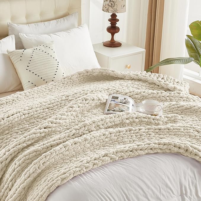 Carriediosa Chunky Knit Throw Blanket 60" X 80" Twin, 100% Hand Made Large Chenille Loop Yarn Soft Fluffy Throws for Couch Sofa Bed, Big Crochet Cozy Heavy Thick Cable Woven Blanket, Light Beige